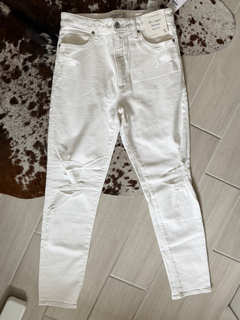 Abercrombie & Fitch White Super Skinny High Rise Distressed Jeans W29/8